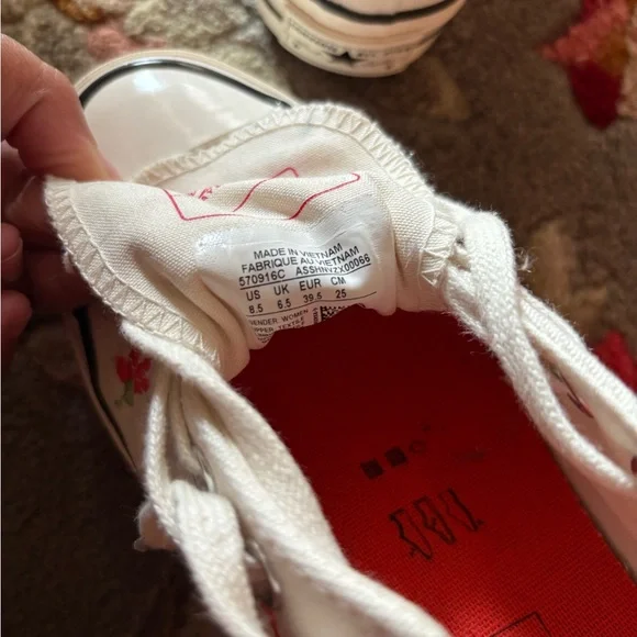 Converse - Picture 7 of 7